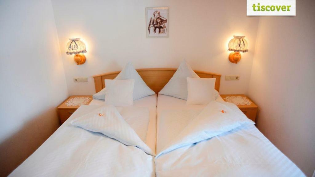 Gastehaus Wolf Hotell Bach  Exteriör bild