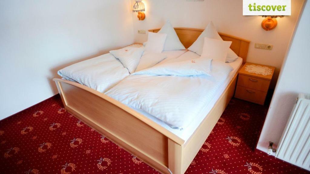 Gastehaus Wolf Hotell Bach  Exteriör bild